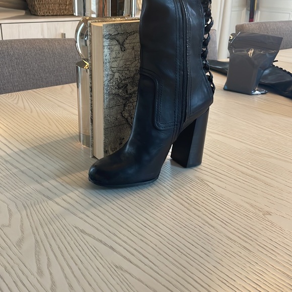 Vince Camuto leather over the knee boots . Excellent condition - Picture 5 of 16